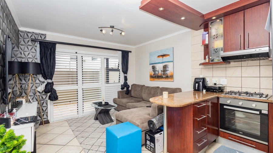 1 Bedroom Property for Sale in Table View Western Cape